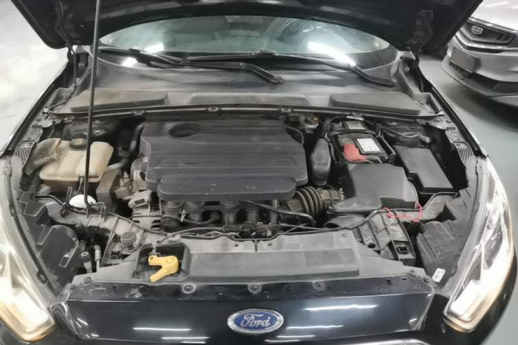 Used Ford Escort 2017 Happiness Edition 1.5L Automatic Fashion Version Engine Bay