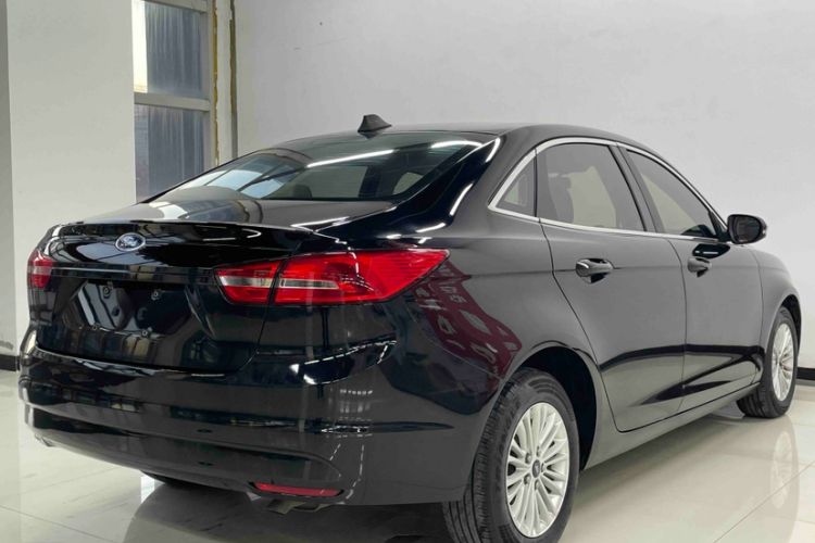 Used Ford Escort 2017 1.5L Automatic Comfort Model Exterior 6