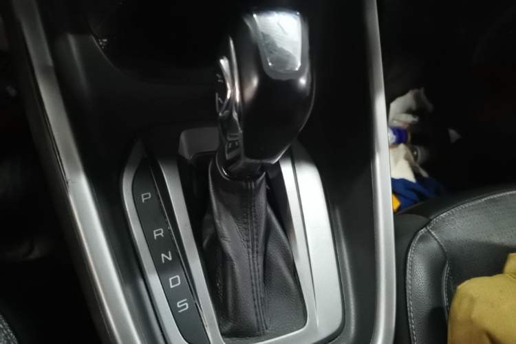 Used Ford Escort 2017 Happiness Edition 1.5L Automatic Fashion Version Gear Lever