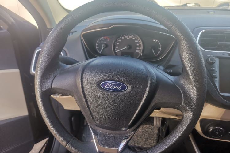Used Ford Escort 2017 Revised Version 1.5L Automatic Comfort Edition Interior 2