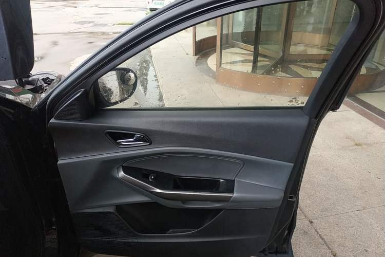 Used Ford Escort 2017 Happiness Edition 1.5L Automatic Fashion Version Interior 5