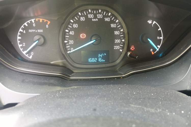 Used Ford Escort 2017 Revised Version 1.5L Manual Comfort Edition Odometer Close Up
