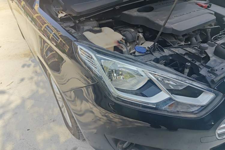Used Ford Escort 2017 1.5L Automatic Comfort Model Right Front Headlight
