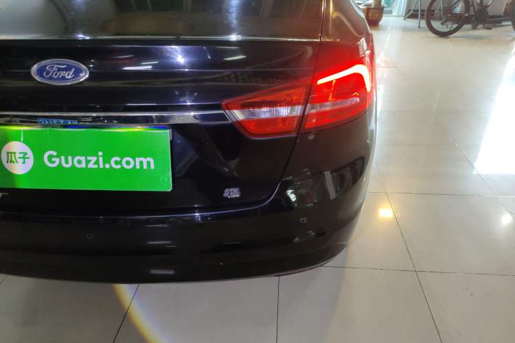 Used Ford Escort 2017 Happiness Edition 1.5L Automatic Fashion Version Right Rear Taillight