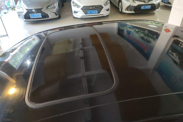 Used Ford Escort 2017 Happiness Edition 1.5L Automatic Fashion Version Roof