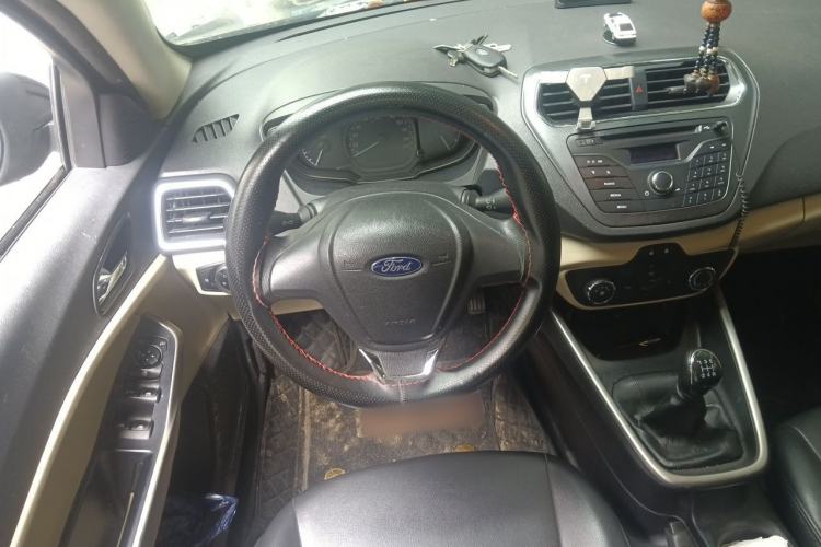 Used Ford Escort 2017 Revised Version 1.5L Manual Comfort Edition Steering Wheel