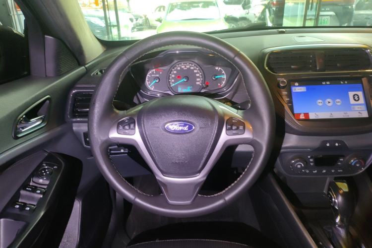 Used Ford Escort 2017 Happiness Edition 1.5L Automatic Fashion Version Steering Wheel