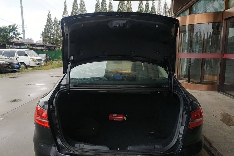 Used Ford Escort 2017 Happiness Edition 1.5L Automatic Fashion Version Trunk