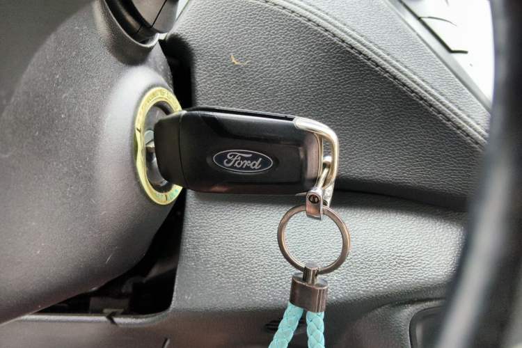Used Ford Escort 2017 Happiness Edition 1.5L Automatic Fashion Version Vehicle Key