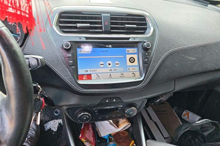 Used Ford Escort 2017 Happy Edition 1.5L Manual Fashion Model Audio And AC Panel