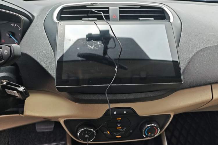 Used Ford Escort 2017 1.5L Automatic Comfort Model Audio And AC Panel