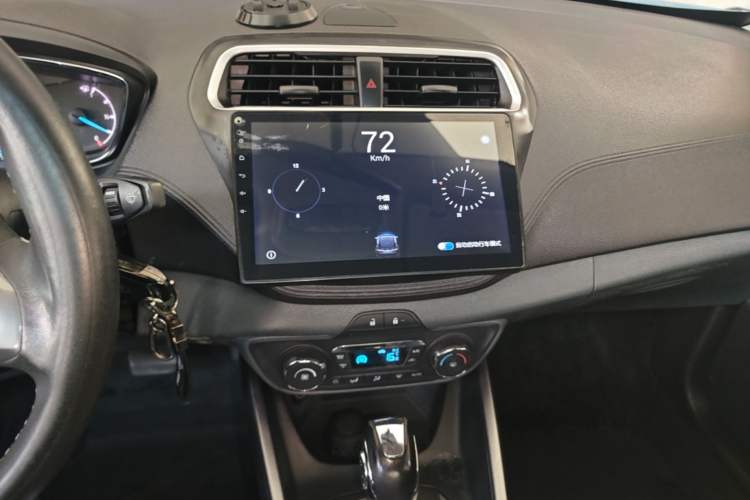 Used Ford Escort 2017 Happiness Edition 1.5L Automatic Fashion Version Audio And AC Panel