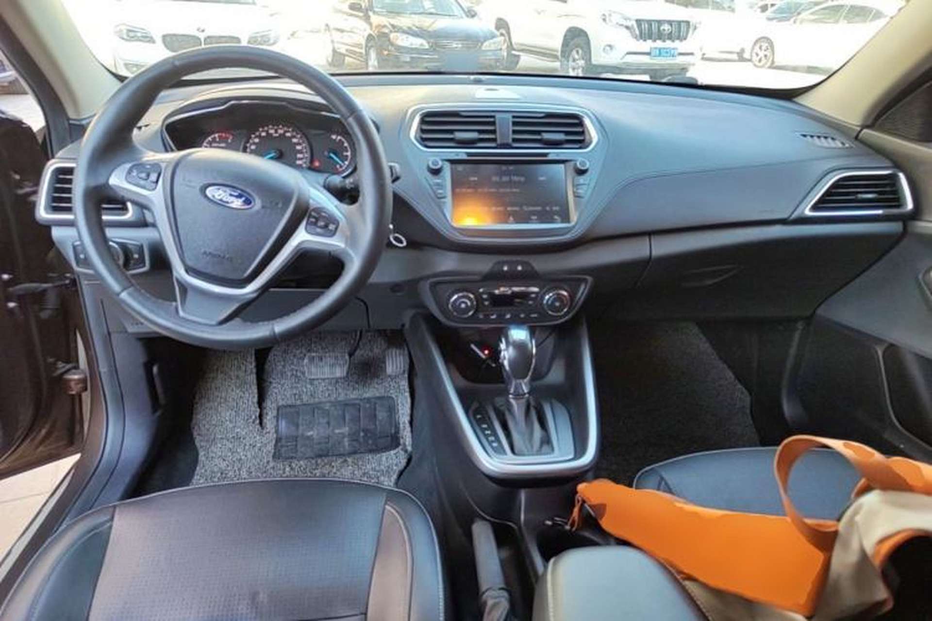 Used Ford Escort 2017 Happiness Edition 1.5L Automatic Fashion Version Center Console