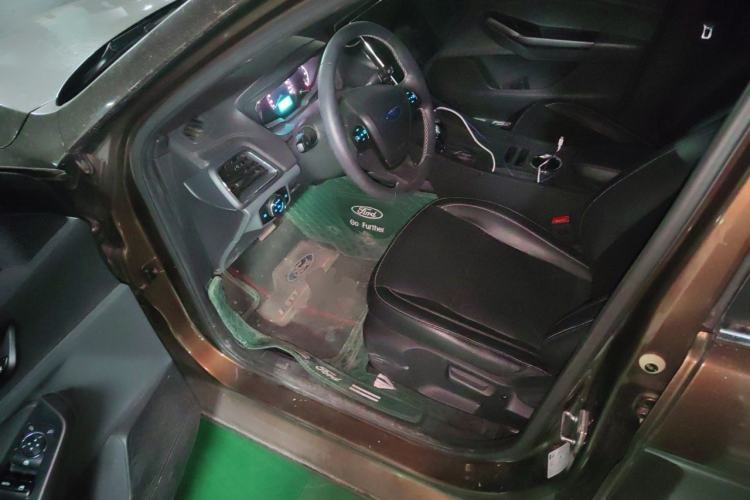 Used Ford Escort 2017 Happiness Edition 1.5L Automatic Fashion Version Driver Seat