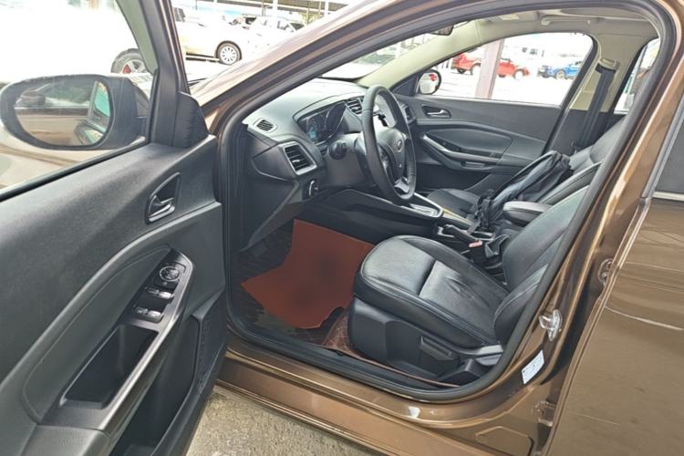 Used Ford Escort 2017 Happiness Edition 1.5L Automatic Fashion Version Driver Seat