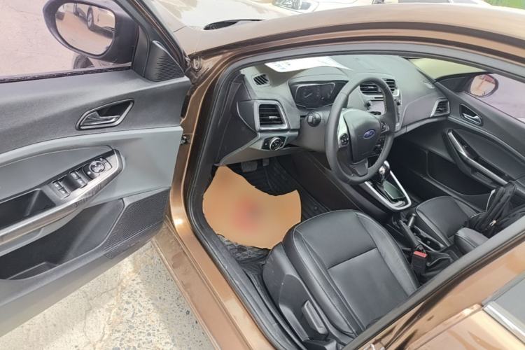 Used Ford Escort 2017 Happiness Edition 1.5L Automatic Fashion Version Driver Seat