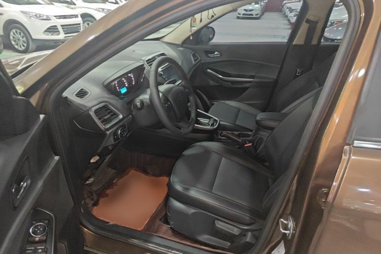 Used Ford Escort 2017 Happiness Edition 1.5L Automatic Fashion Version Driver Seat