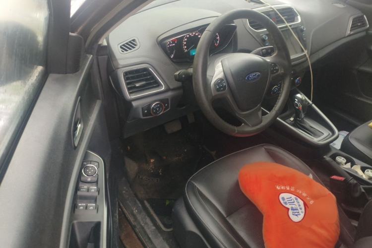Used Ford Escort 2017 Happiness Edition 1.5L Automatic Fashion Version Driver Seat
