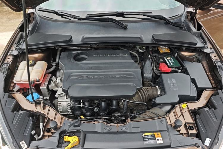 Used Ford Escort 2017 1.5L Automatic Comfort Model Engine Bay