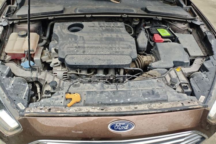 Used Ford Escort 2017 Happiness Edition 1.5L Automatic Fashion Version Engine Bay
