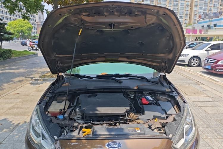 Used Ford Escort 2017 1.5L Manual Comfort Model Engine Bay