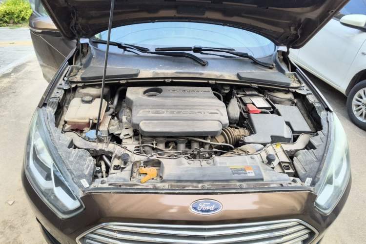 Used Ford Escort 2017 1.5L Automatic Comfort Model Engine Bay