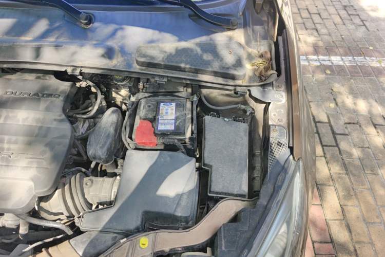 Used Ford Escort 2017 Happiness Edition 1.5L Automatic Fashion Version Engine Bay Left