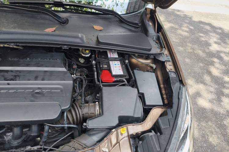 Used Ford Escort 2017 1.5L Manual Comfort Model Engine Bay Left