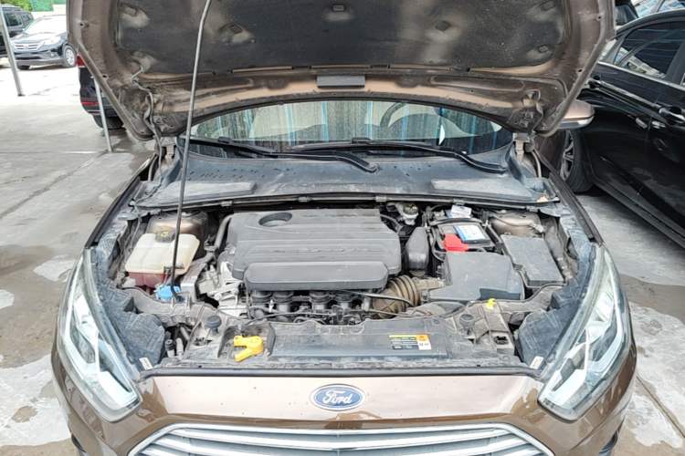 Used Ford Escort 2017 1.5L Automatic Comfort Model Engine Bay