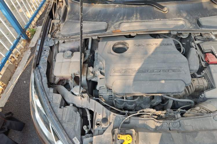 Used Ford Escort 2017 Happiness Edition 1.5L Automatic Fashion Version Engine Bay Right