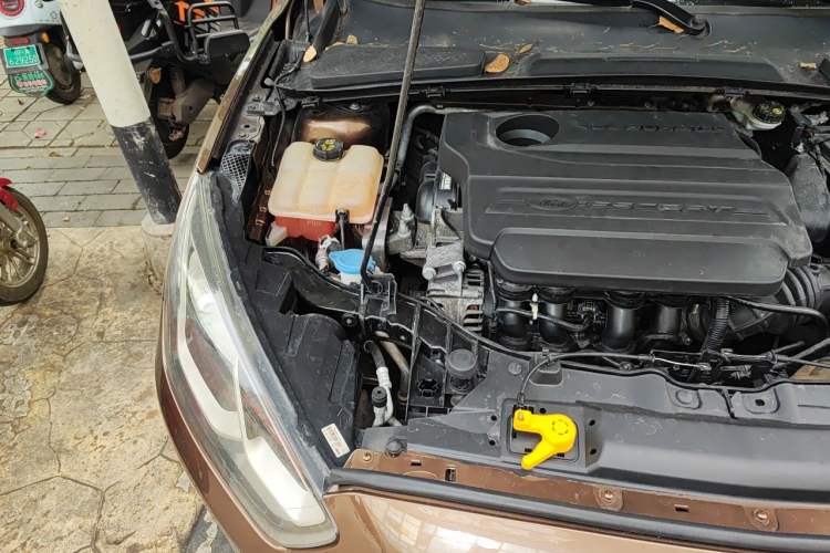 Used Ford Escort 2017 1.5L Automatic Comfort Model Engine Bay Right