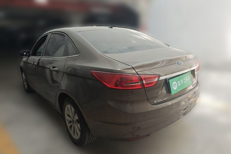Used Ford Escort 2017 Happiness Edition 1.5L Automatic Fashion Version Exterior 3