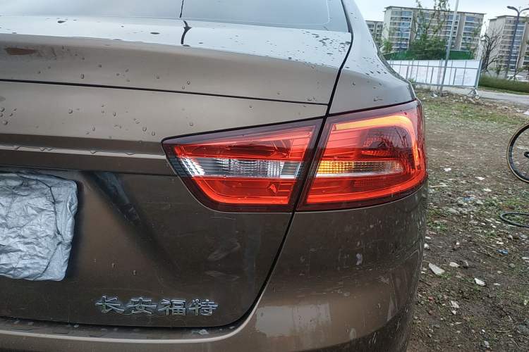 Used Ford Escort 2017 1.5L Automatic Comfort Model Exterior 3