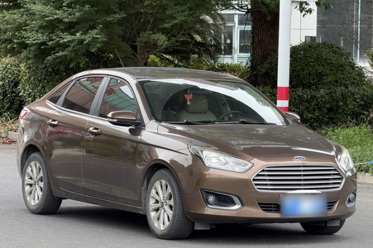 Used Ford Escort 2017 Happy Edition 1.5L Manual Fashion Model Exterior 4