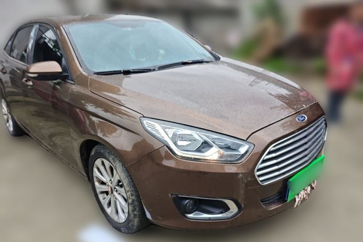 Used Ford Escort 2017 Happiness Edition 1.5L Automatic Fashion Version Front Right 45 Deg