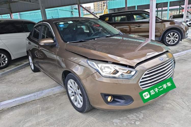 Used Ford Escort 2017 Happiness Edition 1.5L Automatic Fashion Version Front Right 45 Deg