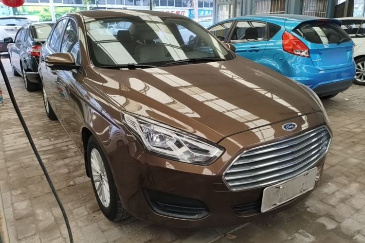 Used Ford Escort 2017 Revised Version 1.5L Manual Comfort Edition Front Right 45 Deg