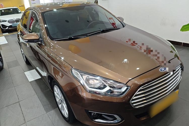 Used Ford Escort 2017 Happiness Edition 1.5L Automatic Fashion Version Front Right 45 Deg