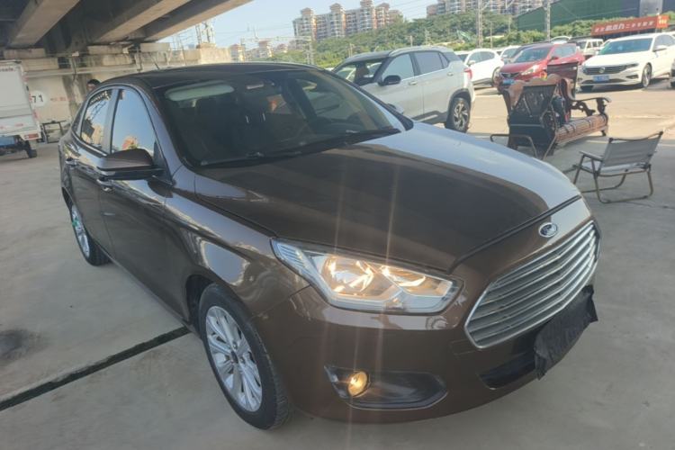 Used Ford Escort 2017 Happy Edition 1.5L Manual Fashion Model Front Right 45 Deg