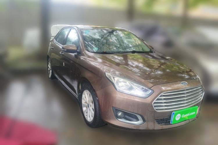 Used Ford Escort 2017 Happiness Edition 1.5L Automatic Fashion Version Front Right 45 Deg