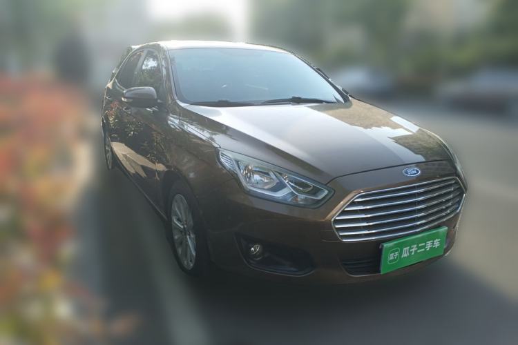Used Ford Escort 2017 Happiness Edition 1.5L Automatic Fashion Version Front Right 45 Deg