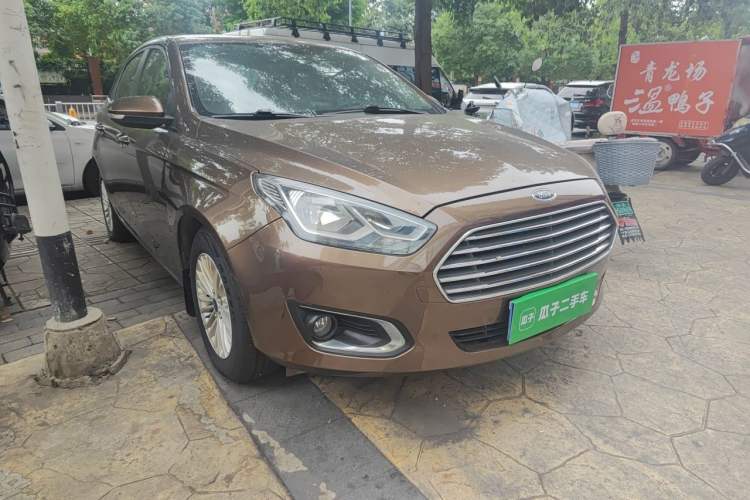 Used Ford Escort 2017 1.5L Automatic Comfort Model Front Right 45 Deg