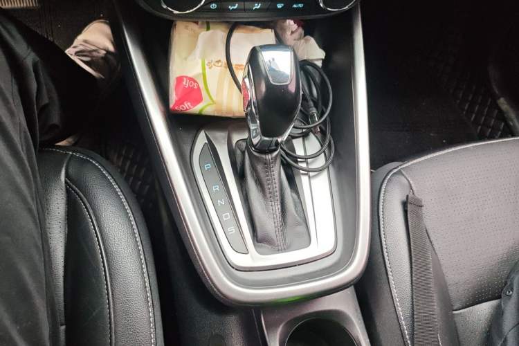 Used Ford Escort 2017 Happiness Edition 1.5L Automatic Fashion Version Gear Lever