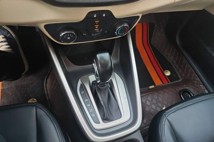 Used Ford Escort 2017 1.5L Automatic Comfort Model Gear Lever