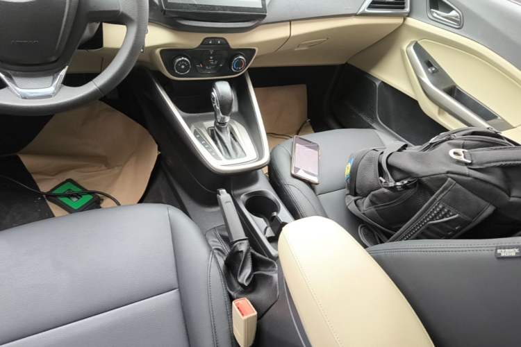 Used Ford Escort 2017 Revised Version 1.5L Automatic Comfort Edition Gear Lever