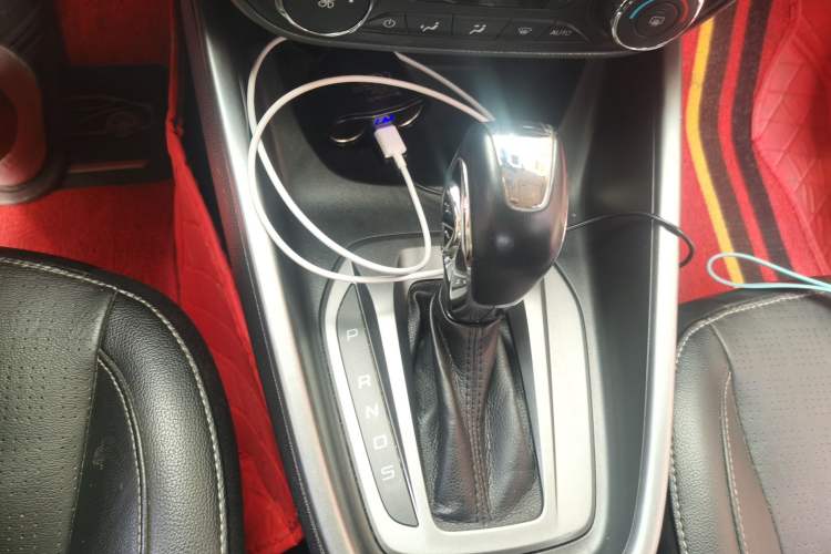 Used Ford Escort 2017 Happiness Edition 1.5L Automatic Fashion Version Gear Lever