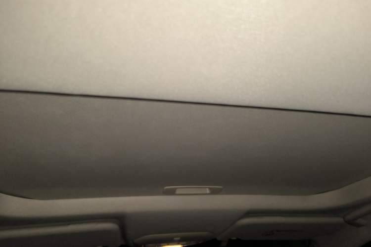 Used Ford Escort 2017 Happiness Edition 1.5L Automatic Fashion Version Headliner