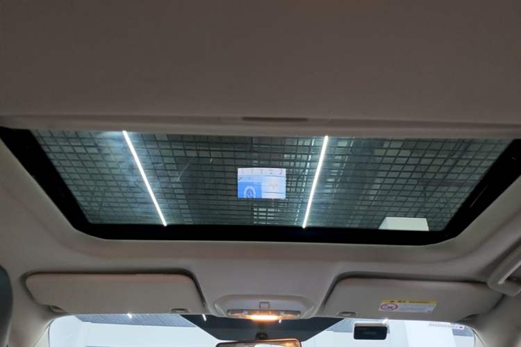 Used Ford Escort 2017 Happiness Edition 1.5L Automatic Fashion Version Headliner