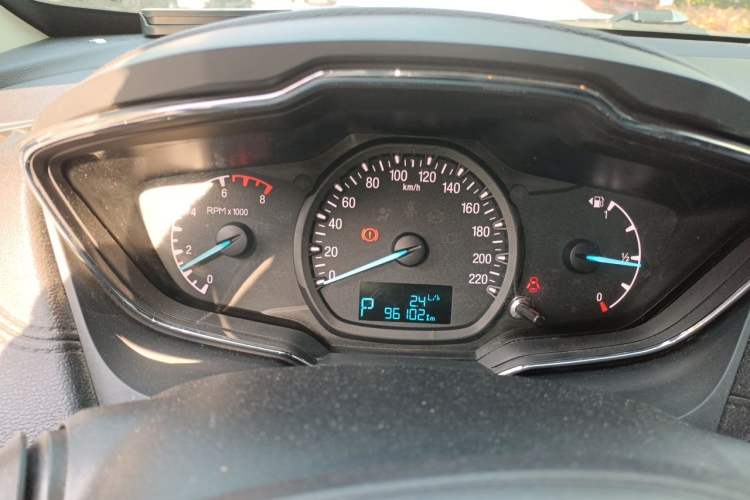 Used Ford Escort 2017 Happiness Edition 1.5L Automatic Fashion Version Instrument Cluster