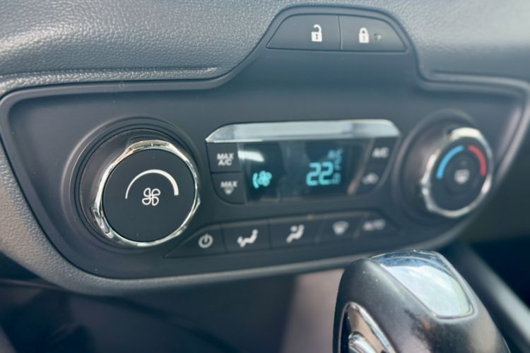 Used Ford Escort 2017 Happiness Edition 1.5L Automatic Fashion Version Interior 1